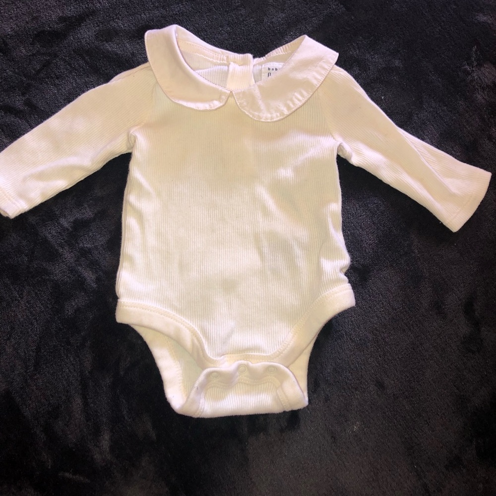 Baby collar onesie